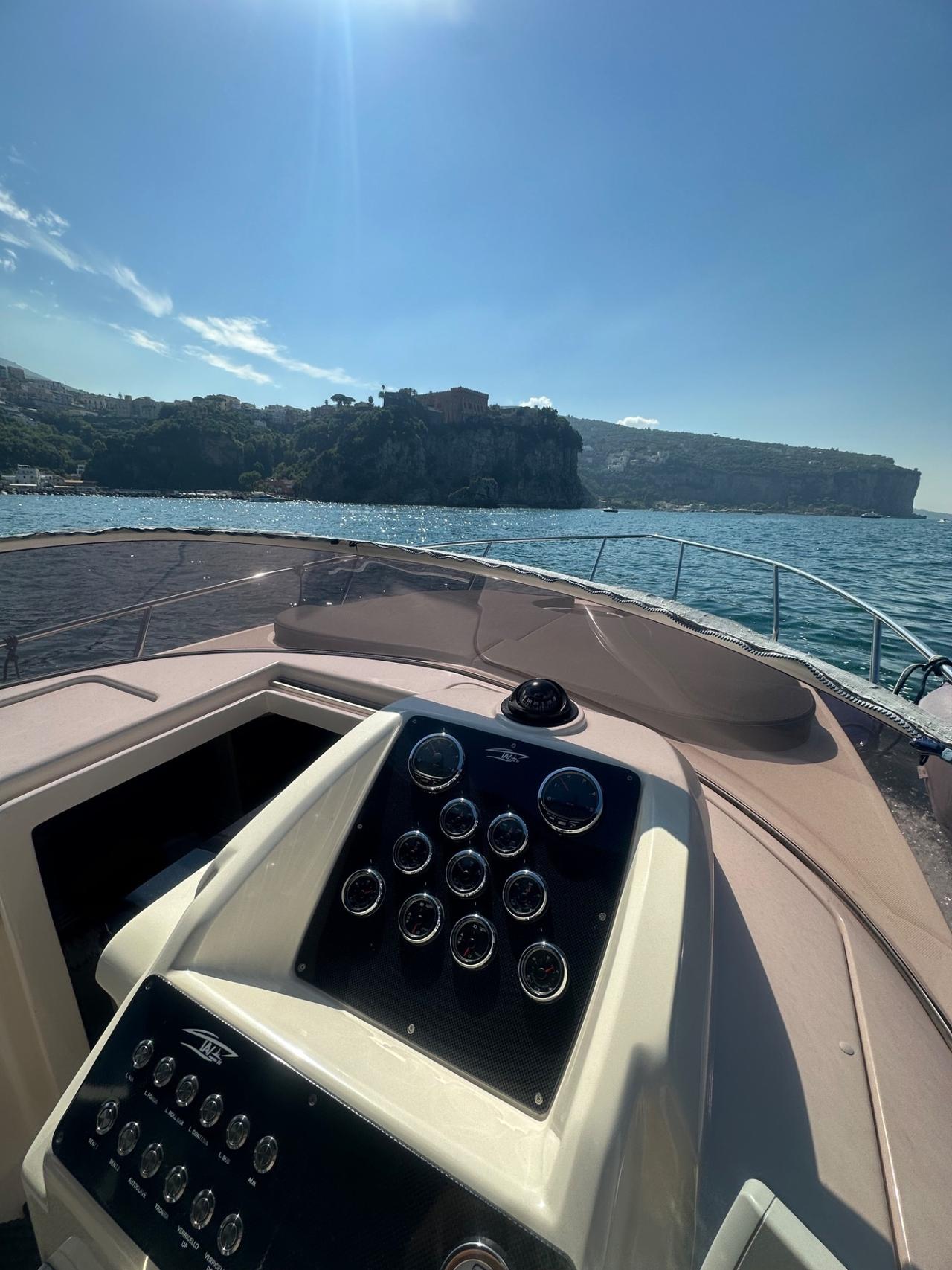 IAV MARINE 28/MERCURY 2x170CV DIESEL