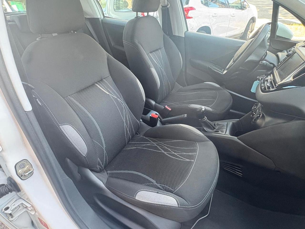 Peugeot 208 GPL 12MESI DI GARANZIA!!!!