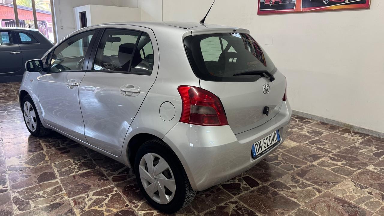 Toyota Yaris 1.3 5 porte M-MT -98.000 km