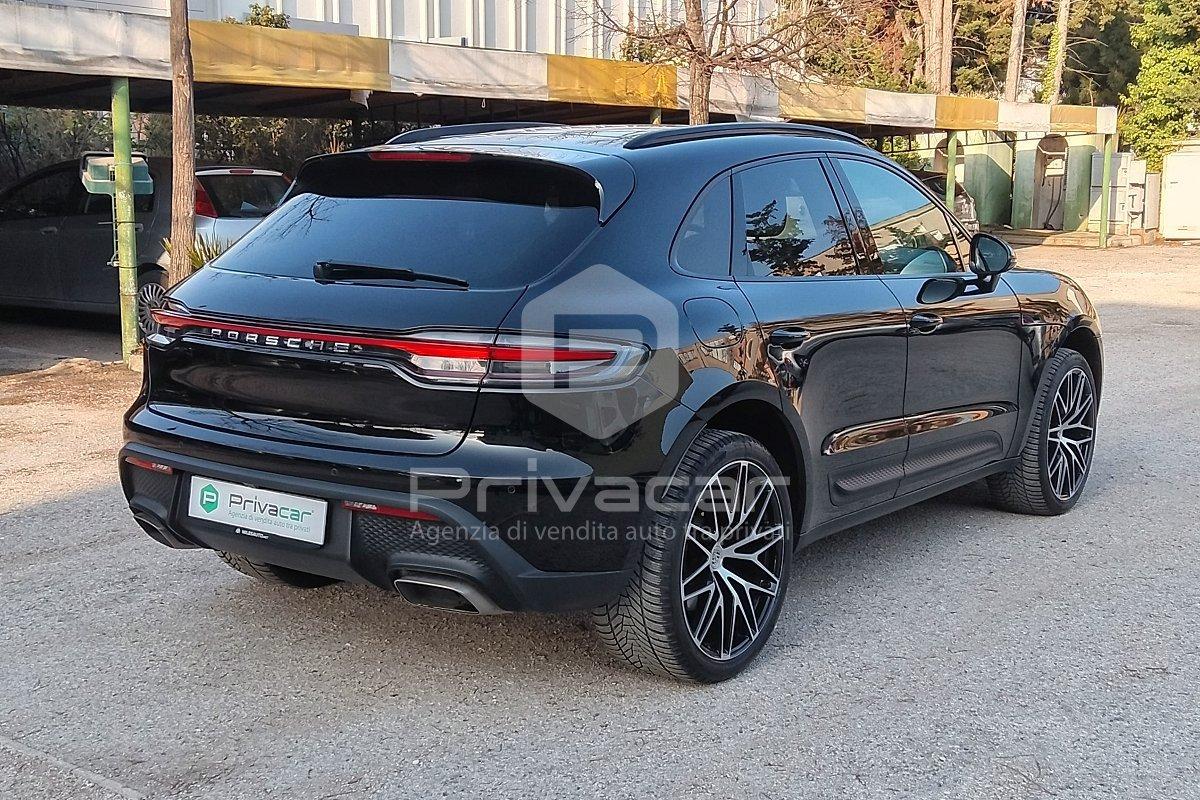 PORSCHE Macan 2.0