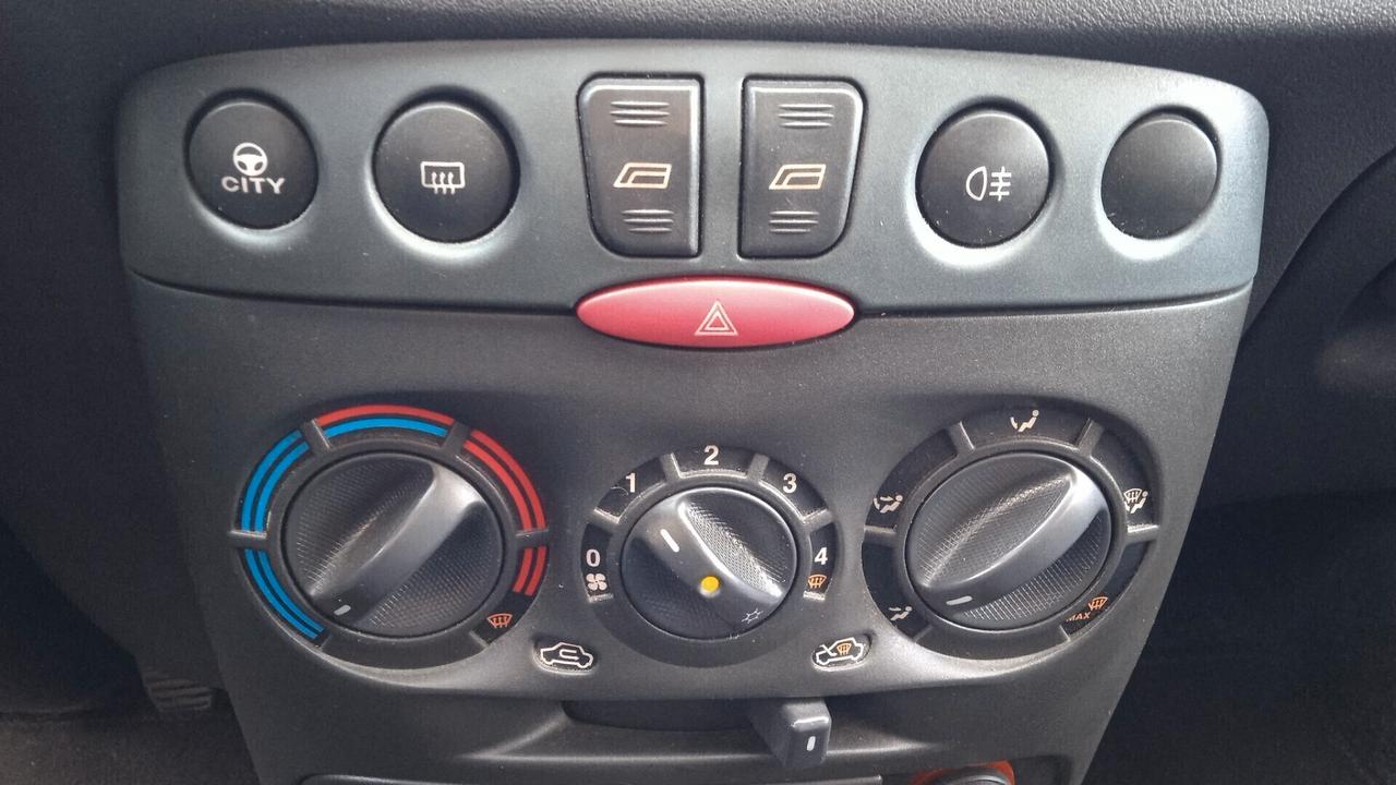 Fiat Punto 1.2i cat 5 porte ELX