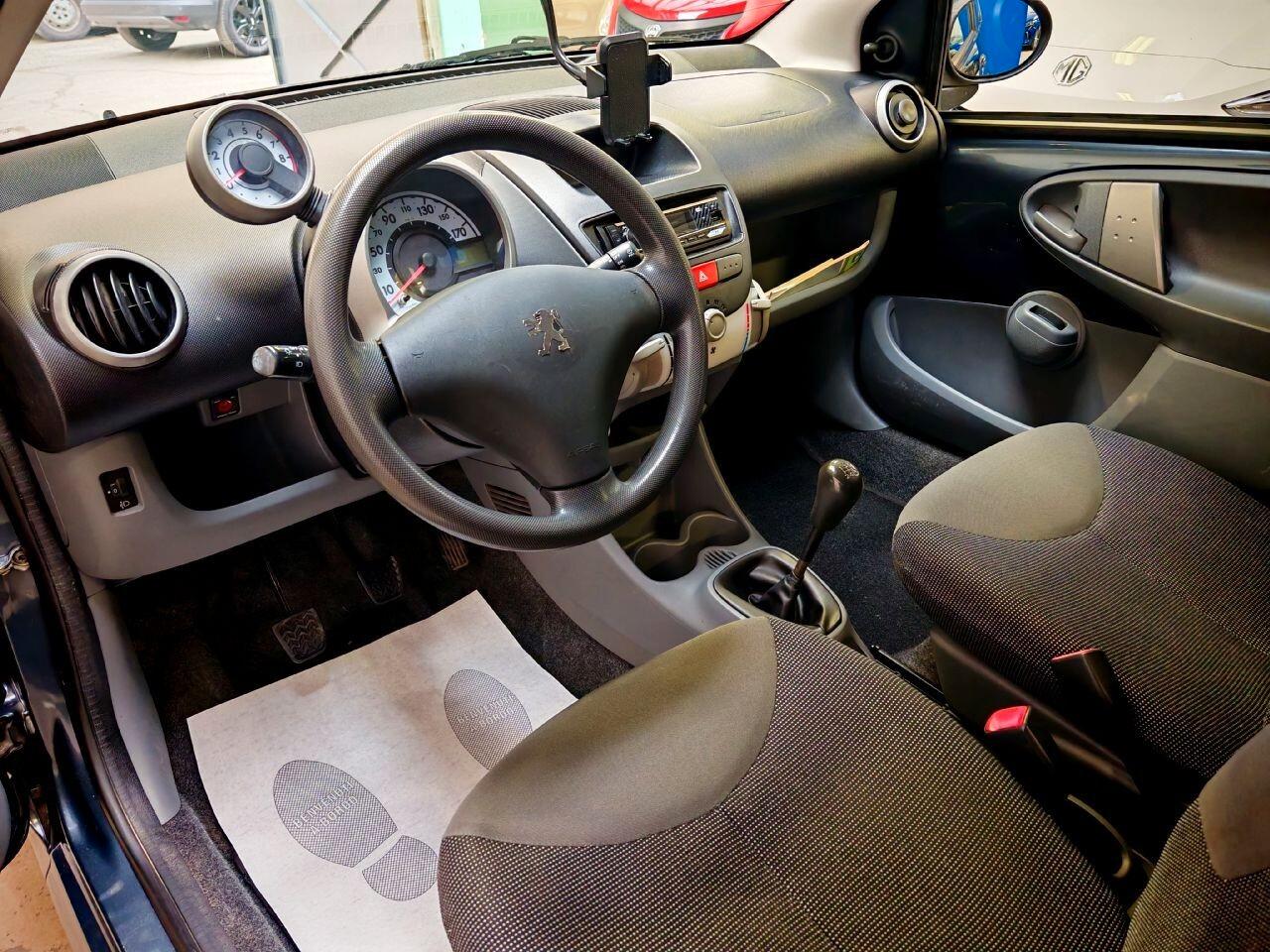 Peugeot 107 1.0 3p. Plaisir