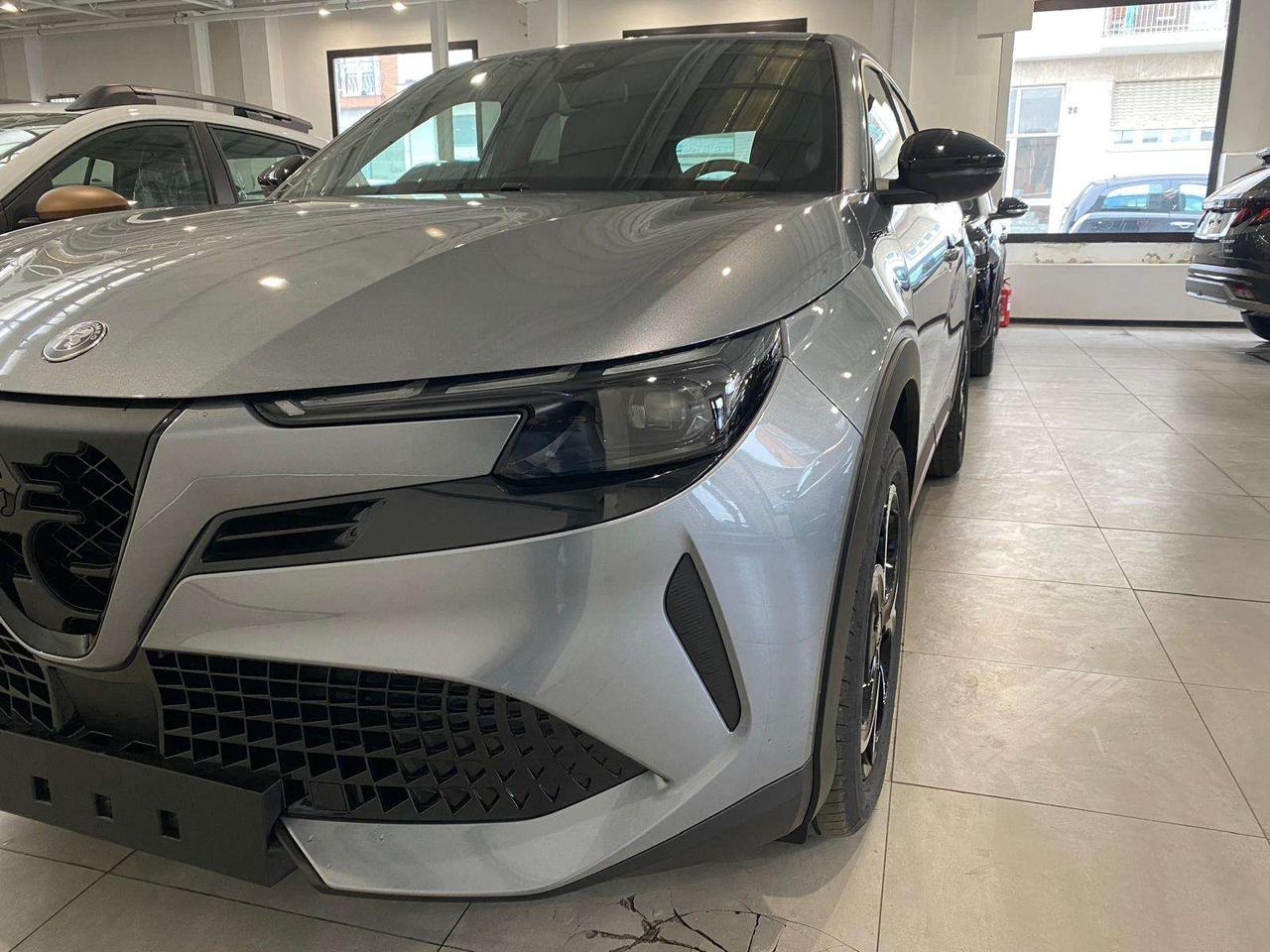 Alfa Romeo Junior Junior 1.2 ibrida Speciale 136cv edct6 MHEV KM 0