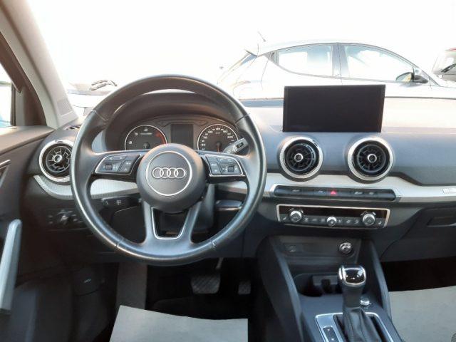 AUDI Q2 30 TDI S tronic Identity Black