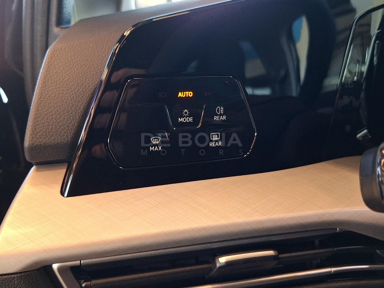 Volkswagen Golf 1.5 tsi ehybrid life 204cv dsg