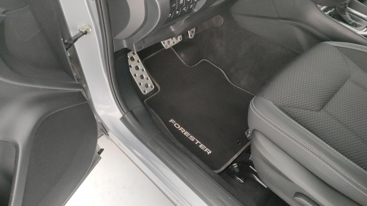 SUBARU Forester 2.0i e-boxer Style lineartronic