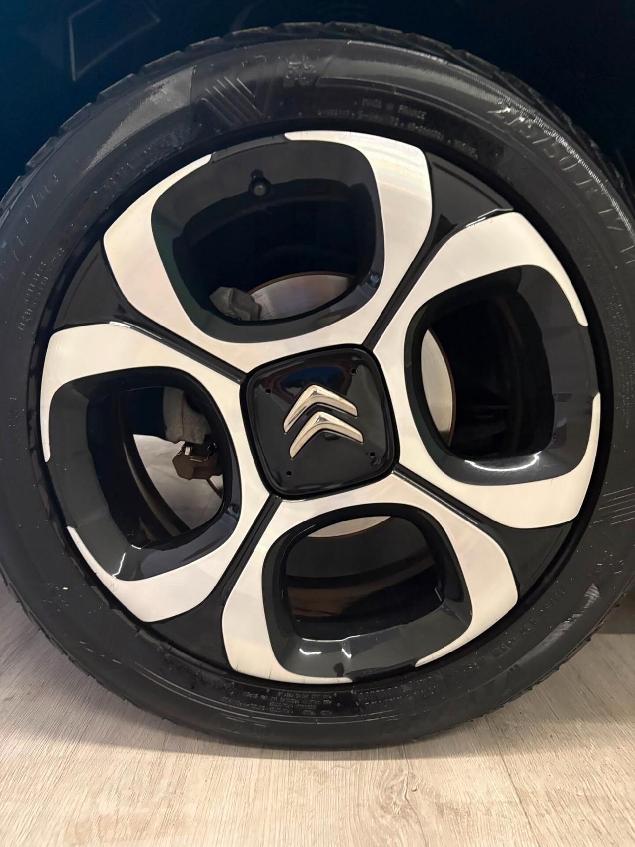 Citroen C3 Aircross 1500cc BlueHDi 102cv S&S Shine