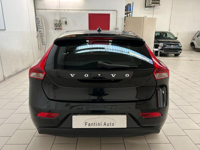 VOLVO V40 D2 1.6 Summum