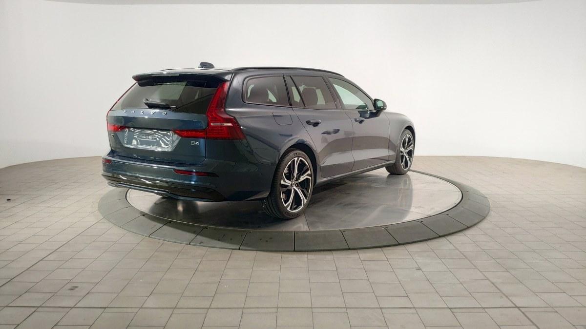 VOLVO V60 B4 Mild Hybrid Automatico Plus Dark