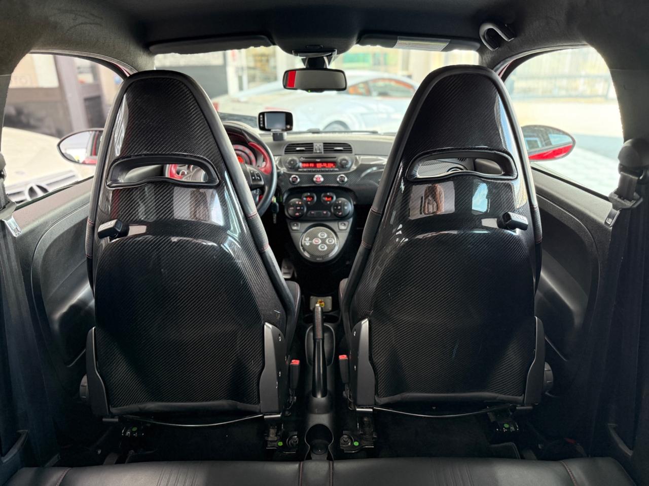 Abarth 695 ABARTH 695 TRIBUTO FERRARI 1.4 TURBO T-JET SERIE NUMERATA
