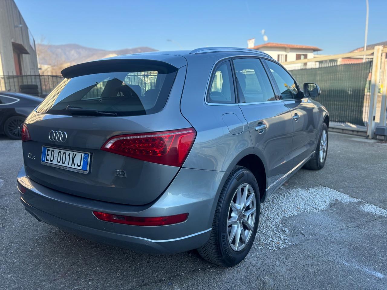 Audi Q5 2.0 TDI 170 CV anno 2010 euro 5 ok neopatentato