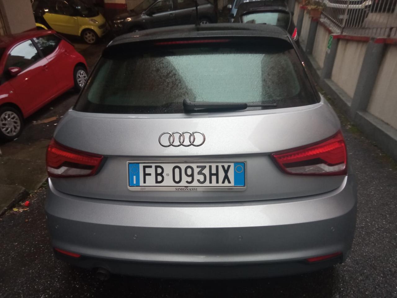 Audi A1 1.4 TDI ultra S tronic Metal 90CV - Unicopro - Ok neopatentati