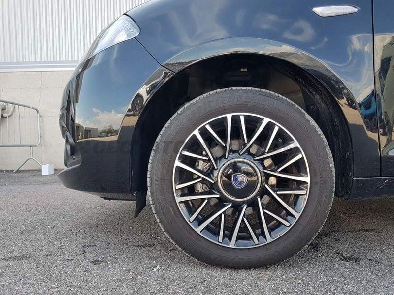 Lancia Ypsilon Ypsilon 1.0 firefly hybrid Platino s&s 70cv