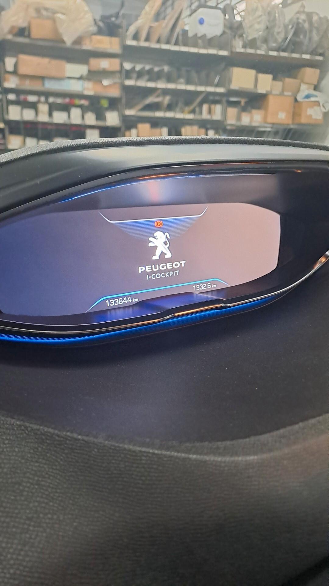 Peugeot 3008 BlueHDi 130cv EAT8 Allure AUTOMATICA