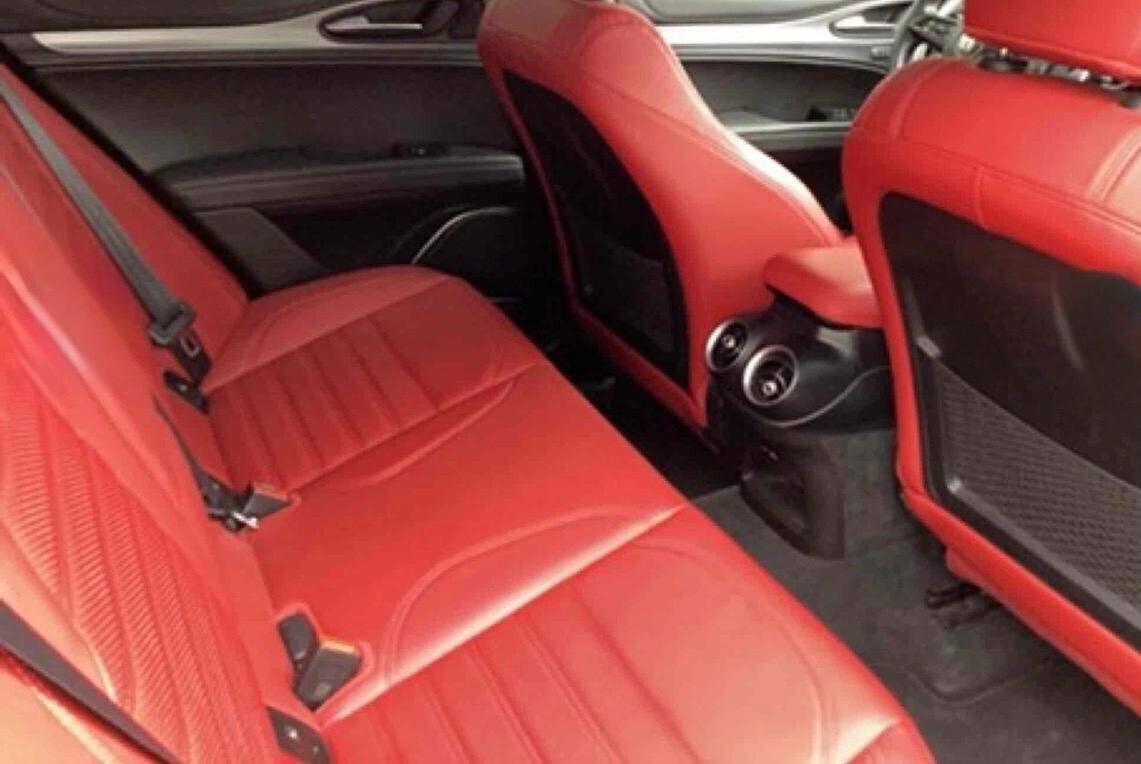 Alfa Romeo Stelvio 2.2 210 CV AT8 Q4 Veloce