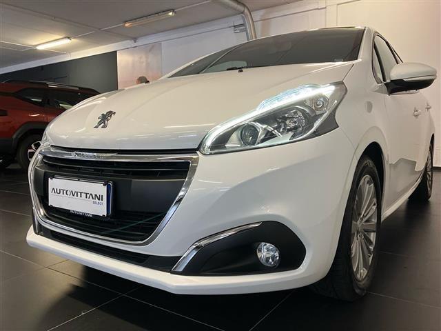 PEUGEOT 208 5 Porte 1.2 PureTech 82cv Active S S neopatent