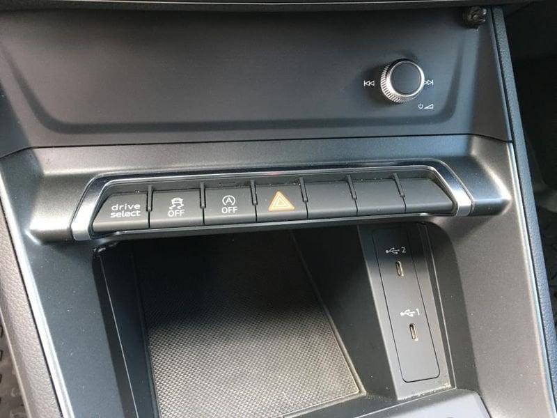 Audi Q3 40 TDI Quattro S-Tronic S-Line Edition 36 MILA KM!! S LINE