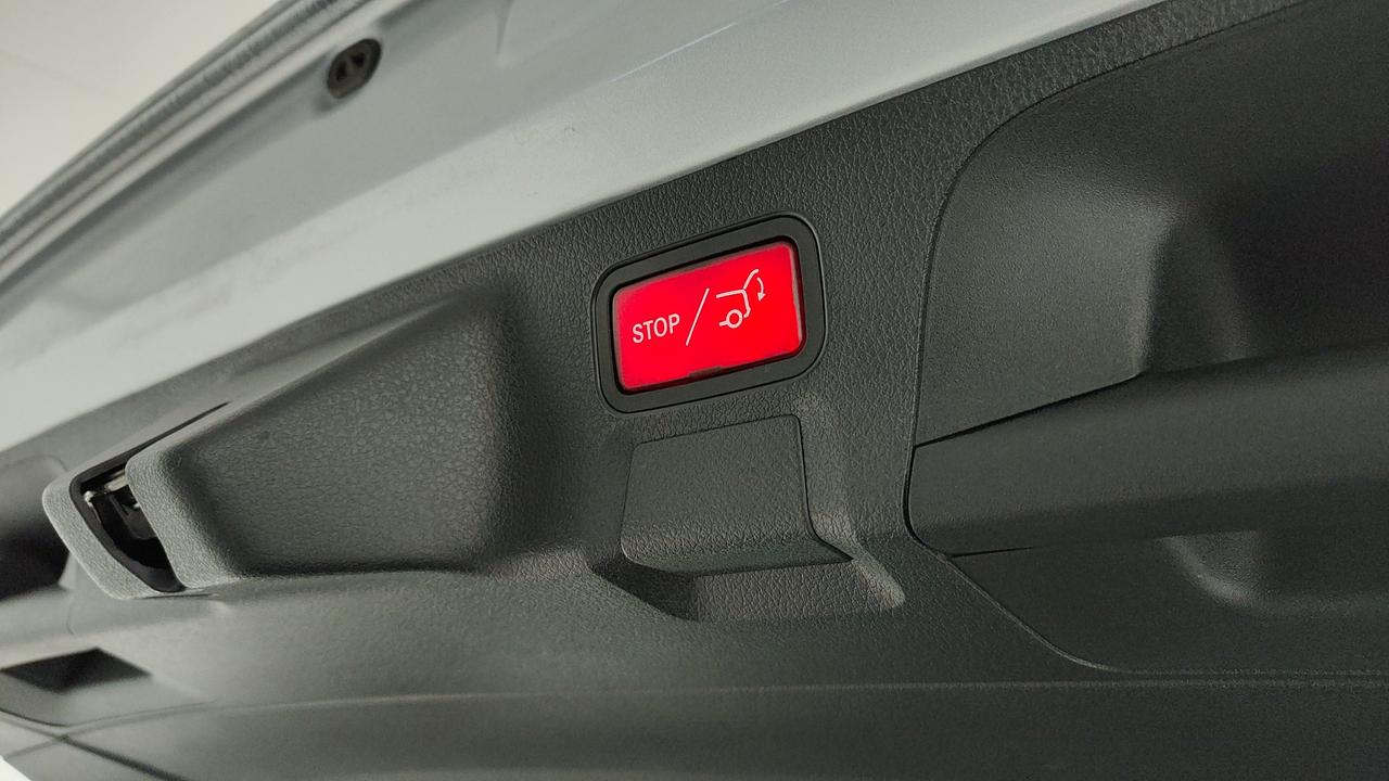 Mercedes-Benz CLA Shooting Brake 180 d Advanced auto