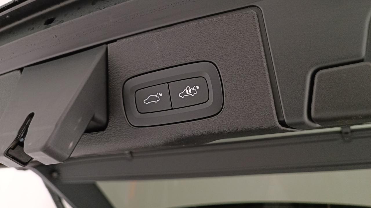 VOLVO XC60 2.0 t6 phev Core awd auto