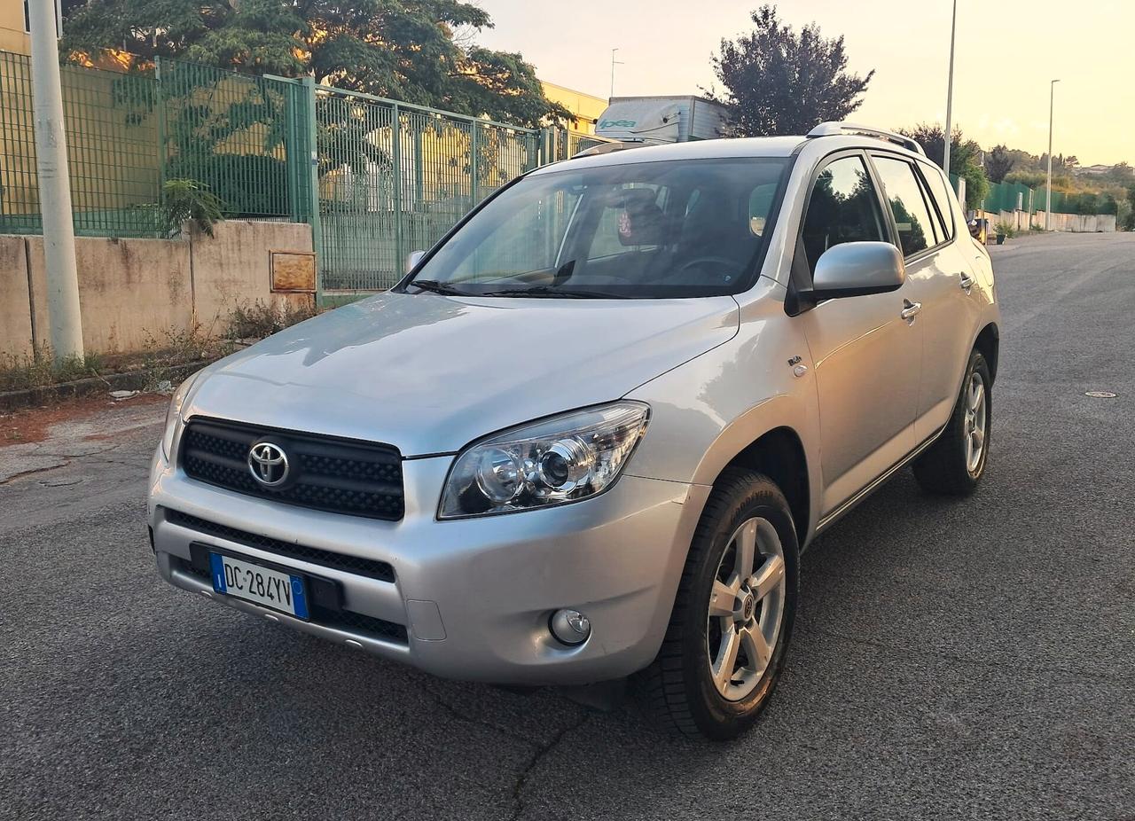Toyota RAV 4 RAV4 2.2 D-4D 136 CV Sol