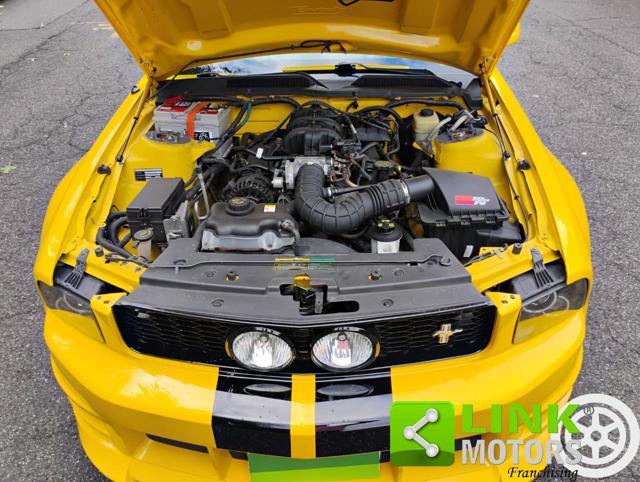 FORD Mustang 4.0 i V6 12V 212cv