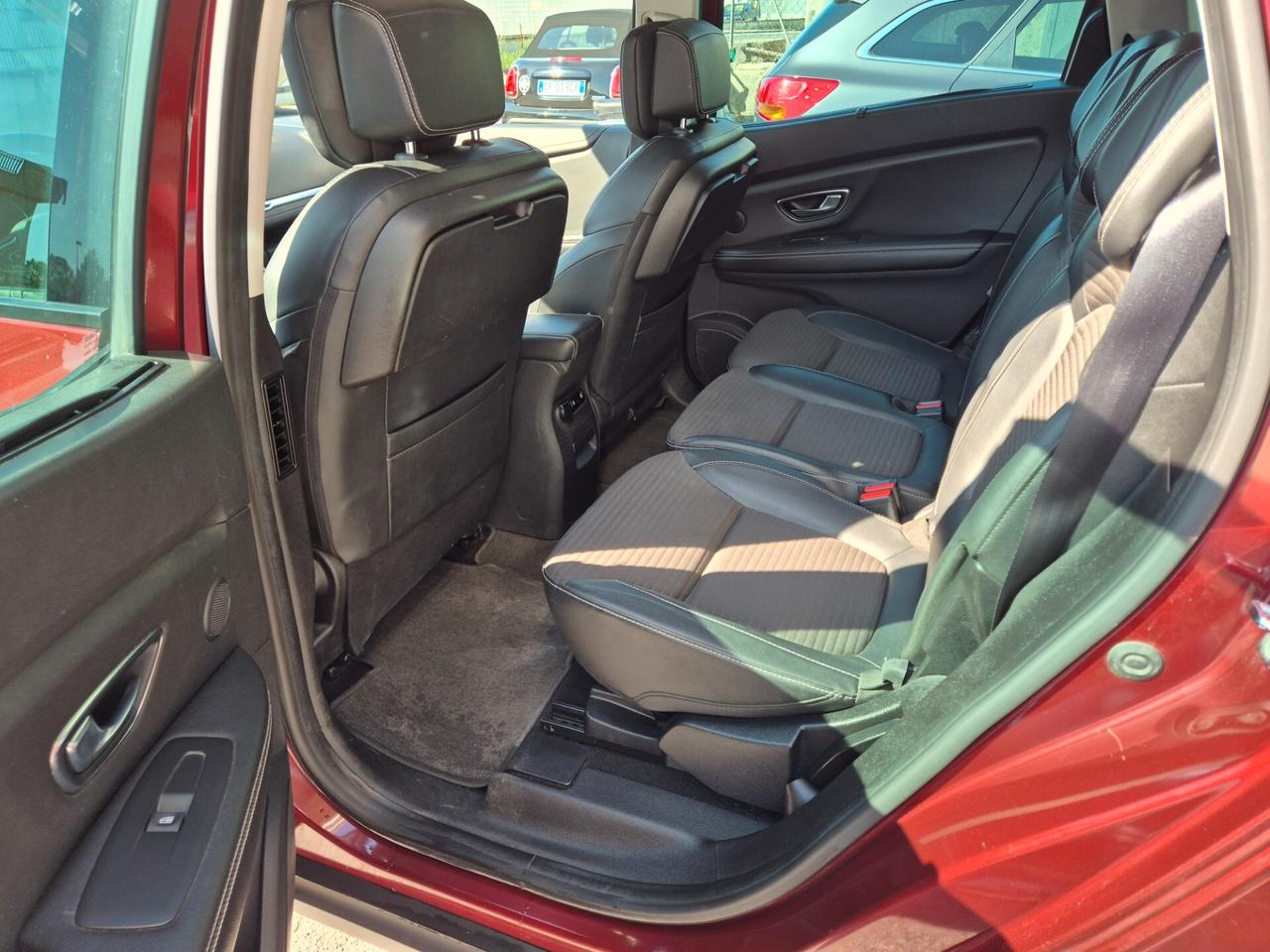Renault Grand Scenic dCi 8V 110 CV Energy Zen BOSE