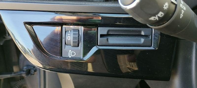 Citroën Grand C4 SpaceTour. Grand C4 Space Tourer BlueHDi 130 S&S Shine