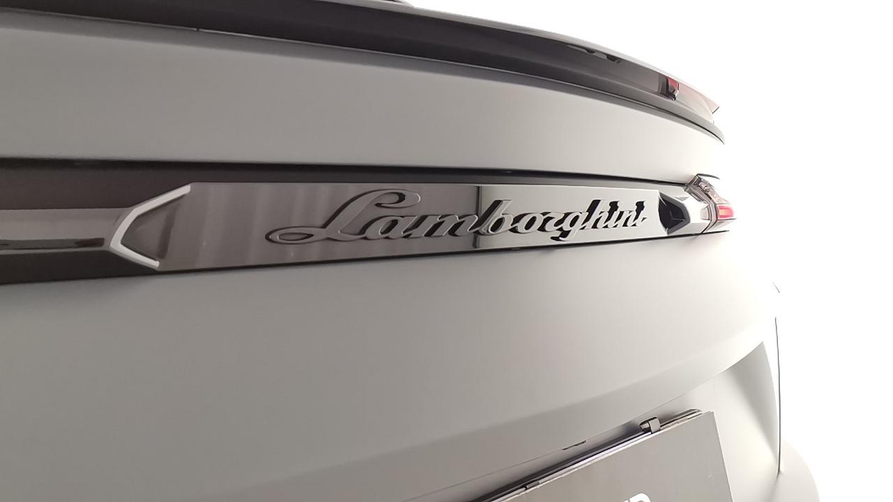 LAMBORGHINI Urus - Urus 4.0 V8 S auto