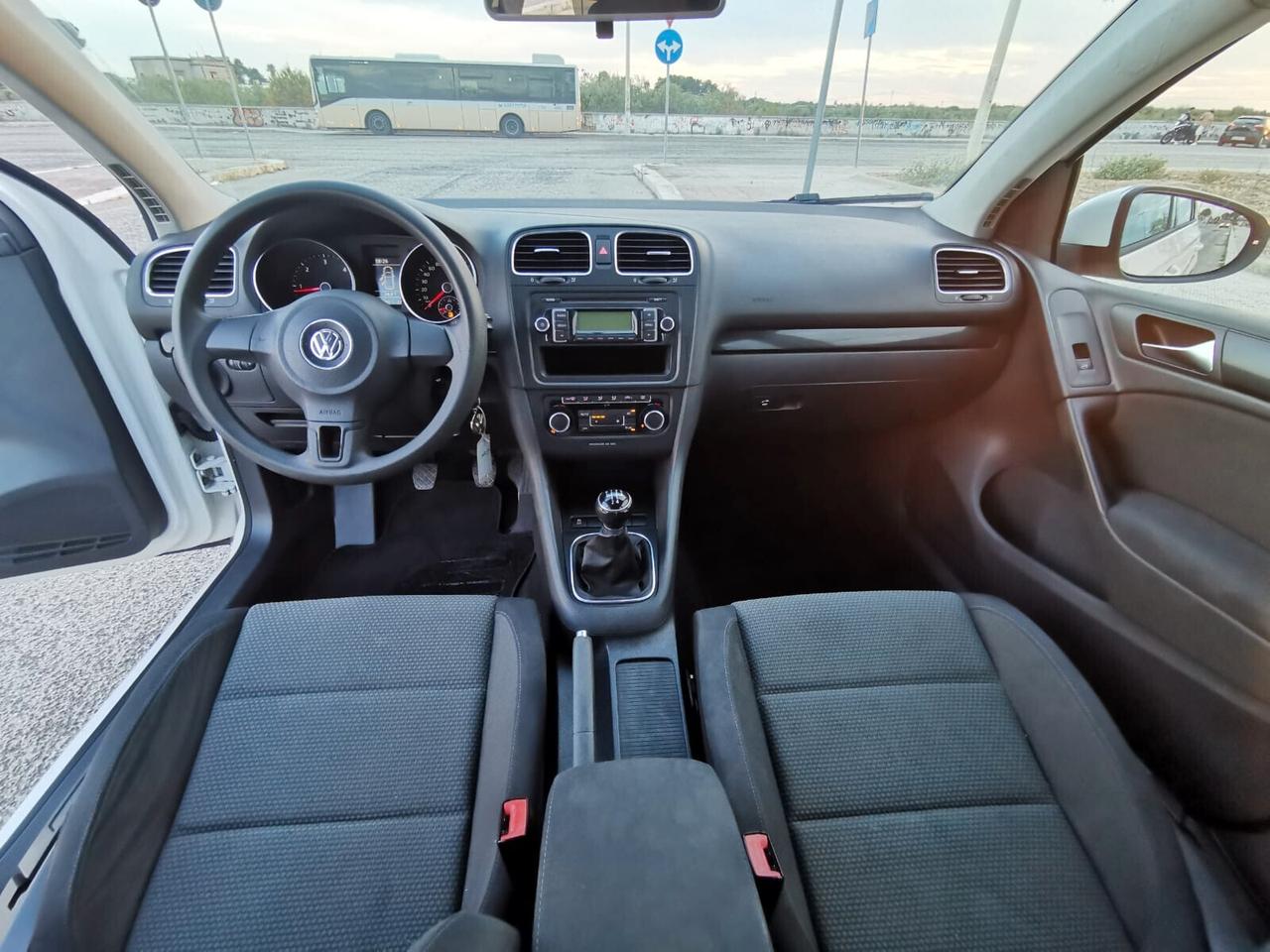 Volkswagen Golf 1.6 TDI 5p. Com. NEOPATENTATI