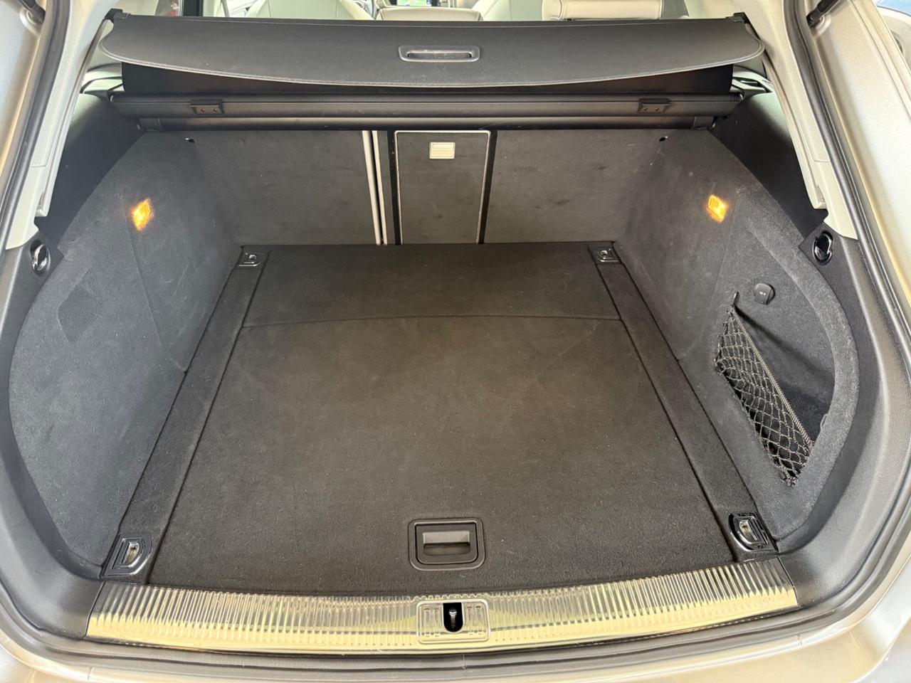 Audi A4 RS 4 Avant 4.2 V8 FSI quattro S tronic