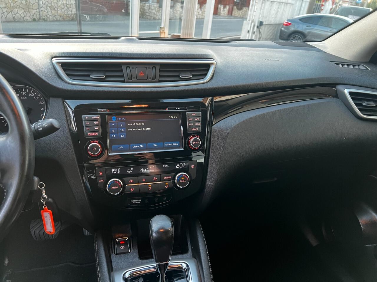 Nissan Qashqai 1.6 dCi - 2016- AUTOMATICA-NAVI