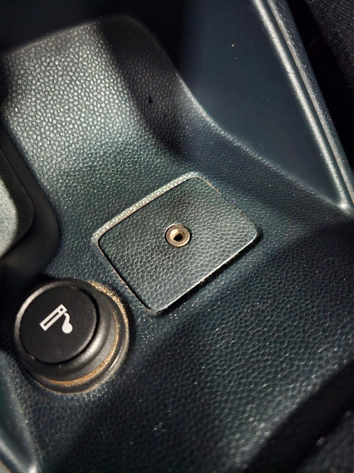 NUOVA FORD FIESTA TITANIUM 1.4 TDCI 70CV PER NEOPATENTATI