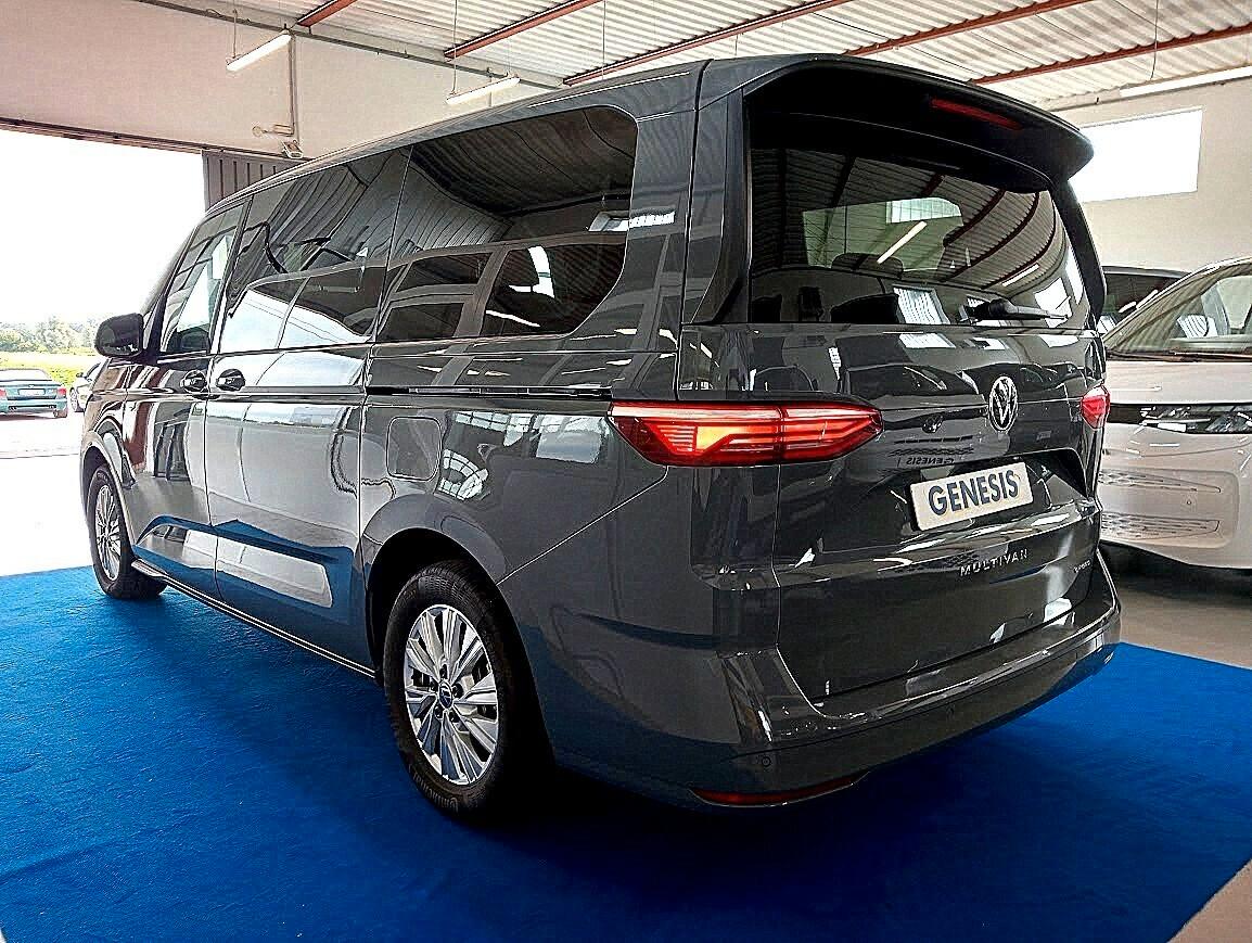 Volkswagen T7 Multivan 2.0 TDI DSG LED *VIS A VIS* CAMERA IVA INCLUSA