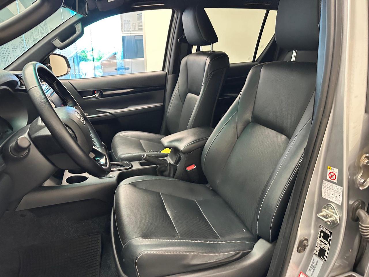 Toyota Hilux 2.4 DC D-D4 4X4 AT