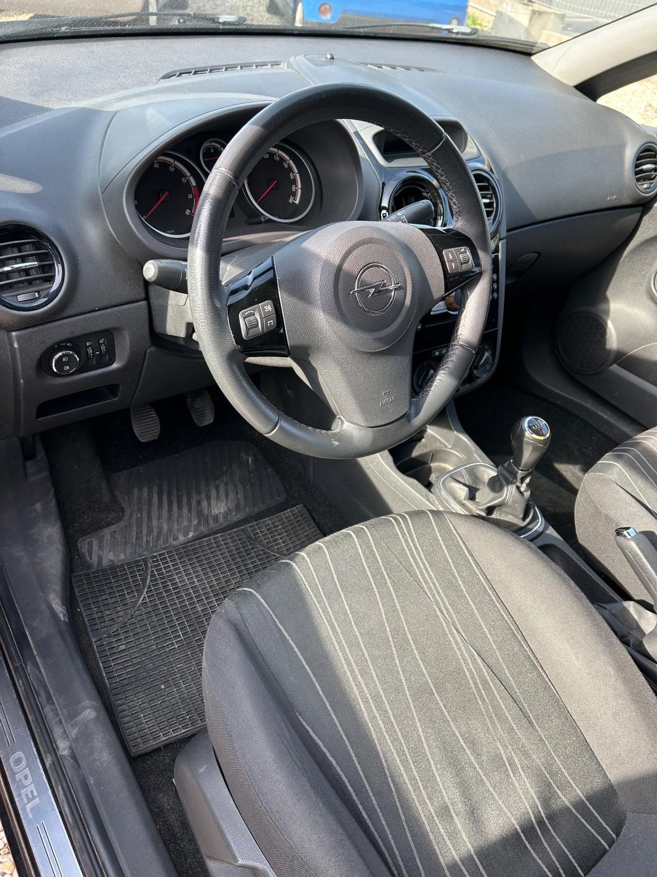 Opel Corsa 1.2 5 porte Cosmo Euro5 Unipro’ PRoMO