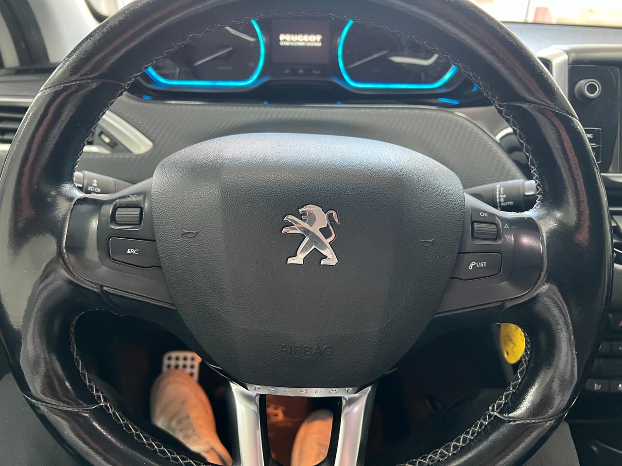 Peugeot 2008 BlueHDi 120 S&S Allure