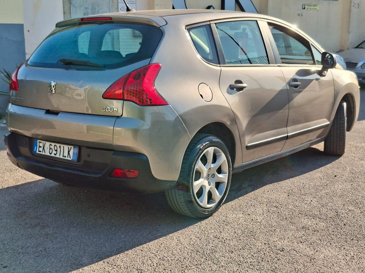 Peugeot 3008 1.6 HDi 112CV Business