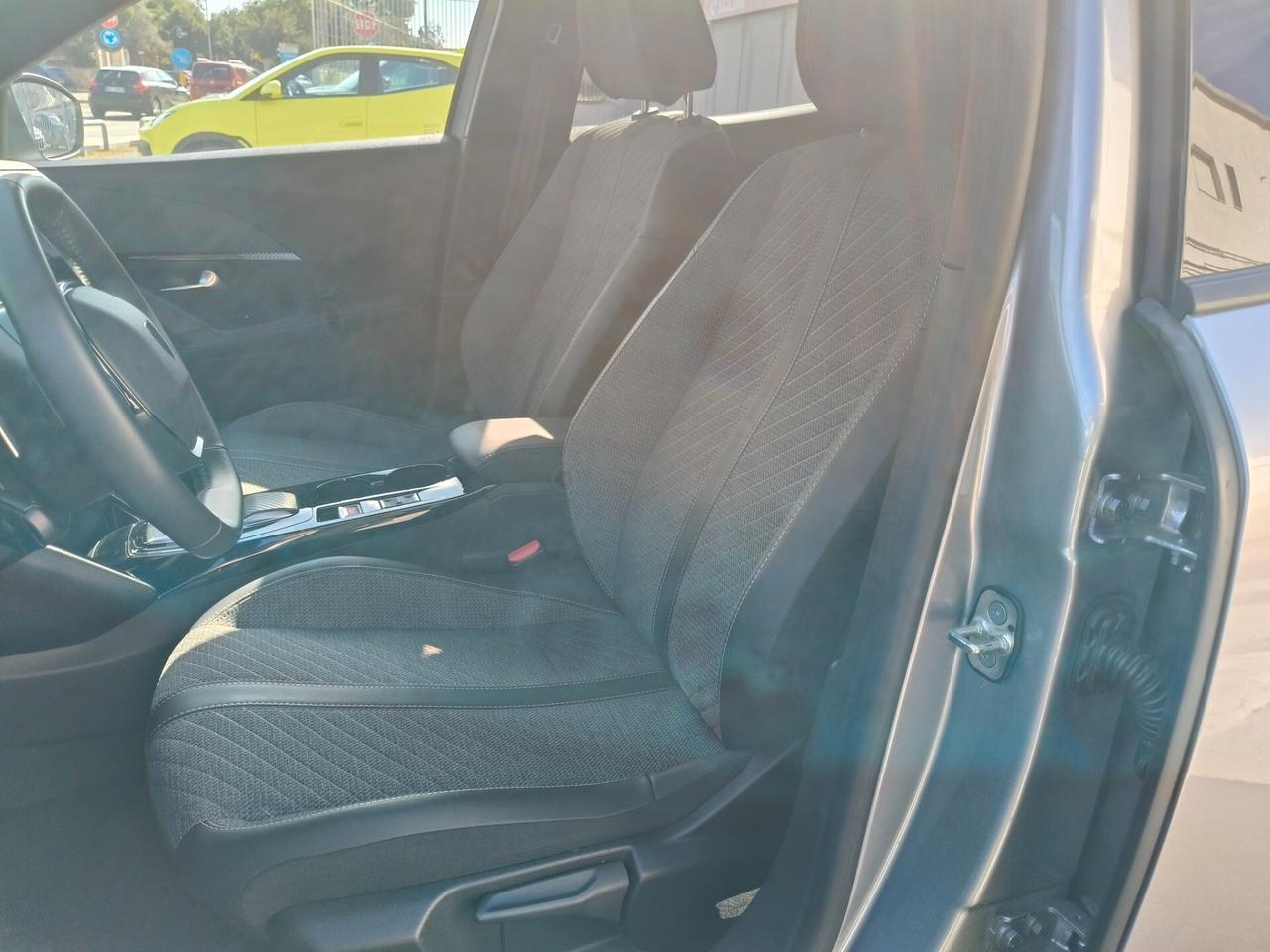 Peugeot 2008 1.5 BlueHDi 130CV EAT8 Allure