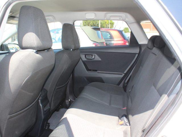 TOYOTA Auris Touring Sports 1.8 Hybrid Lounge
