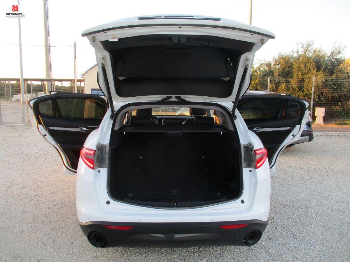 A.R.Stelvio 2.2 T.diesel 190CV AT8 Q4 SPRINT 2021