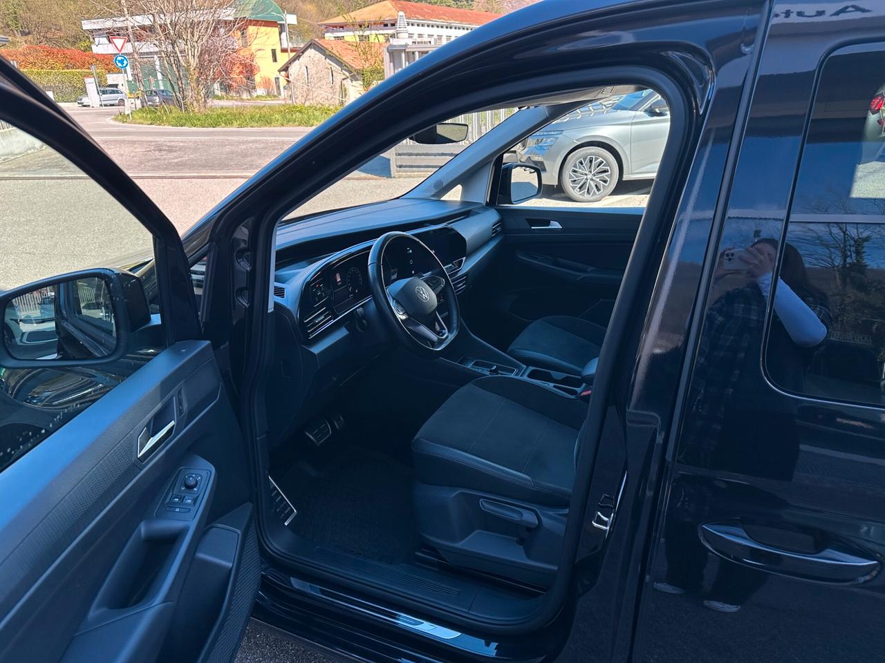 Volkswagen Caddy 2.0 TDI 122 CV DSG Style