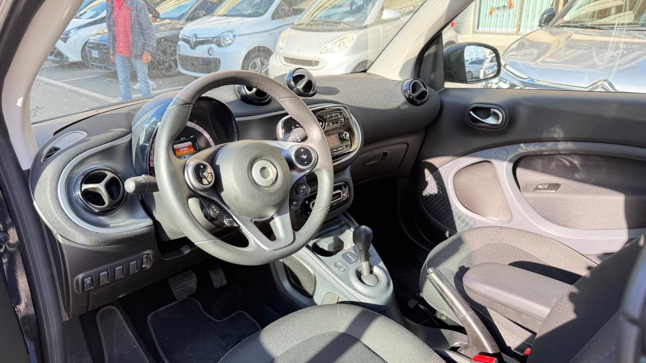 Smart ForTwo 90 0.9 Turbo Passion LED PANORA SEDILI RISCALDATI BRACCIOLO BLUETOOTH