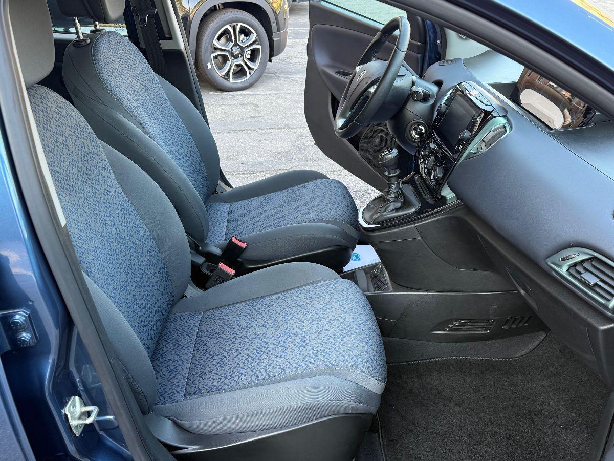 LANCIA - Ypsilon - 1.0 FireFly 5p.S&S Hybryd Gold