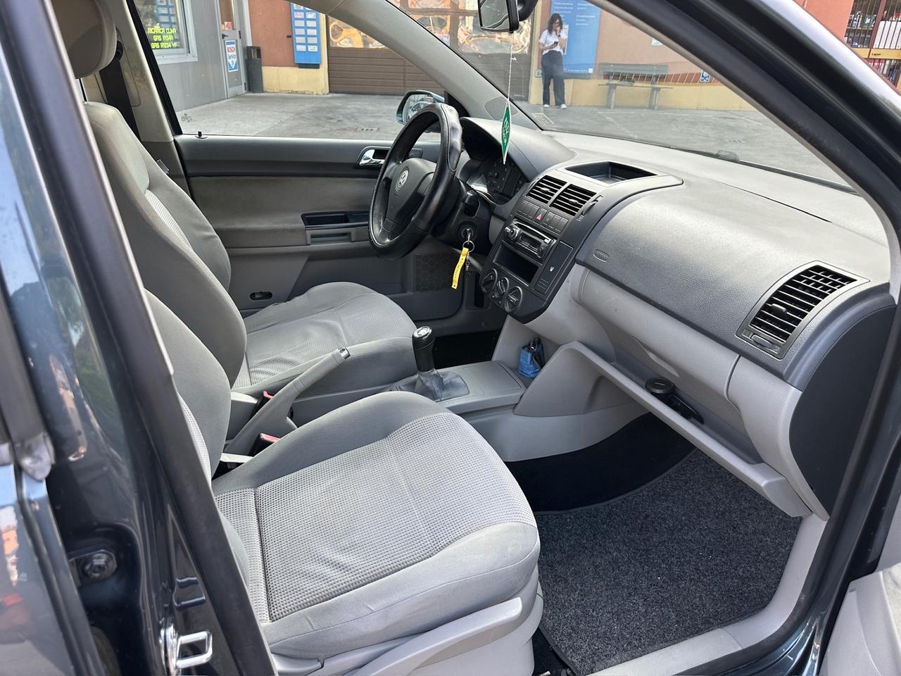 Volkswagen Polo 1.4/80CV 16V 5p. Comfort. BiFuel G