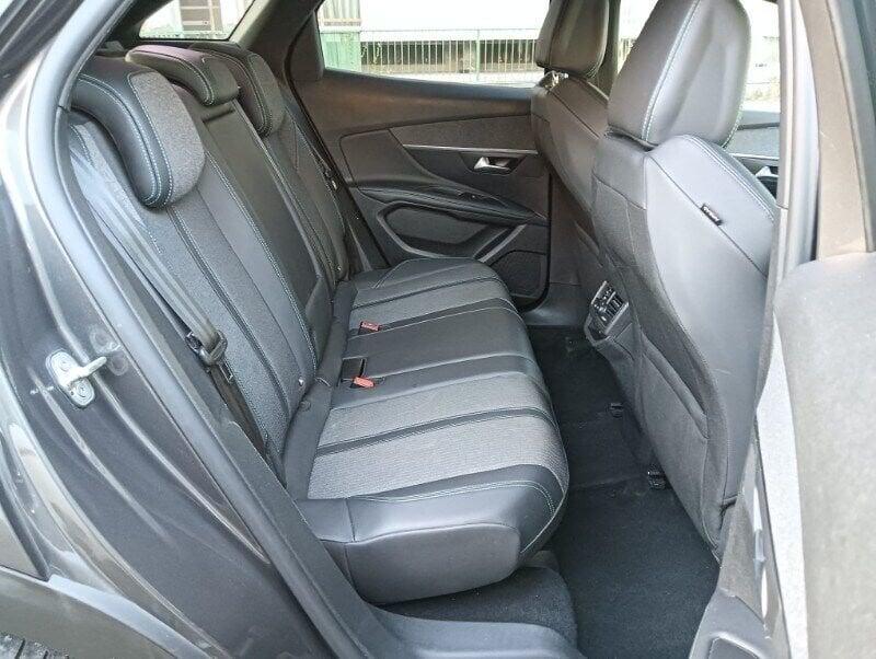 Peugeot 3008 3008 BlueHDi 130 S&S EAT8 Allure Pack