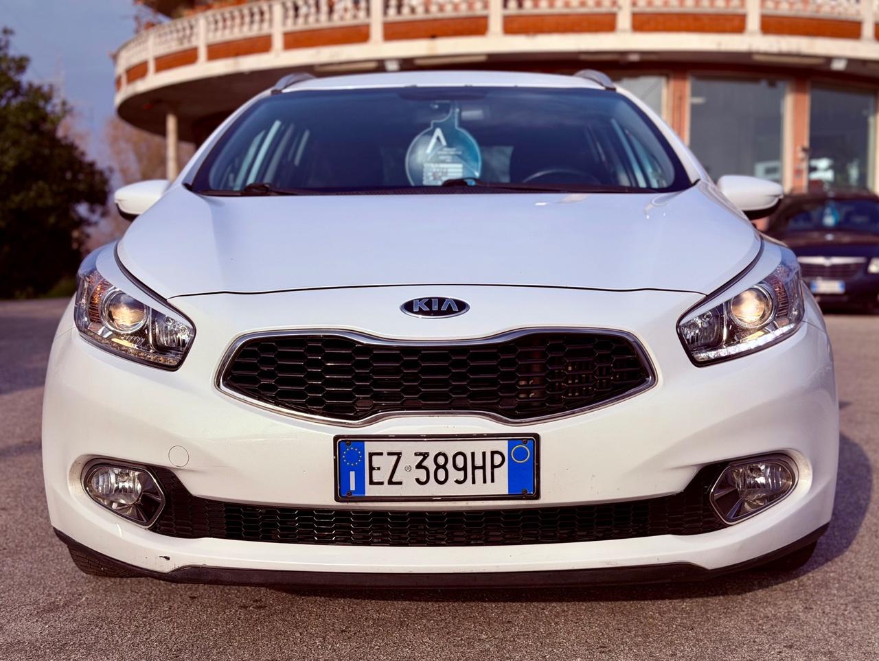 Kia Ceed 2015 1.6 CRDi OK NEOPATENTATI ! ! !