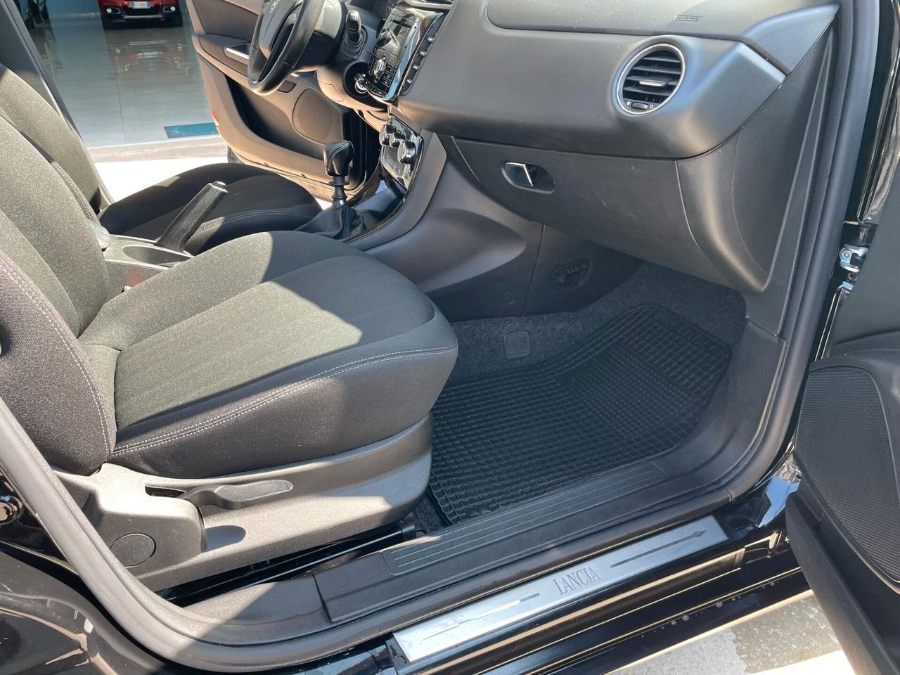 Lancia Delta 1.6 MJT DPF Gold