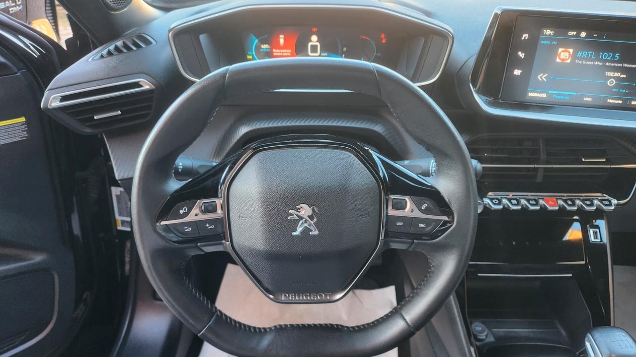 Peugeot 2008 PureTech 100 S&S Allure Pack