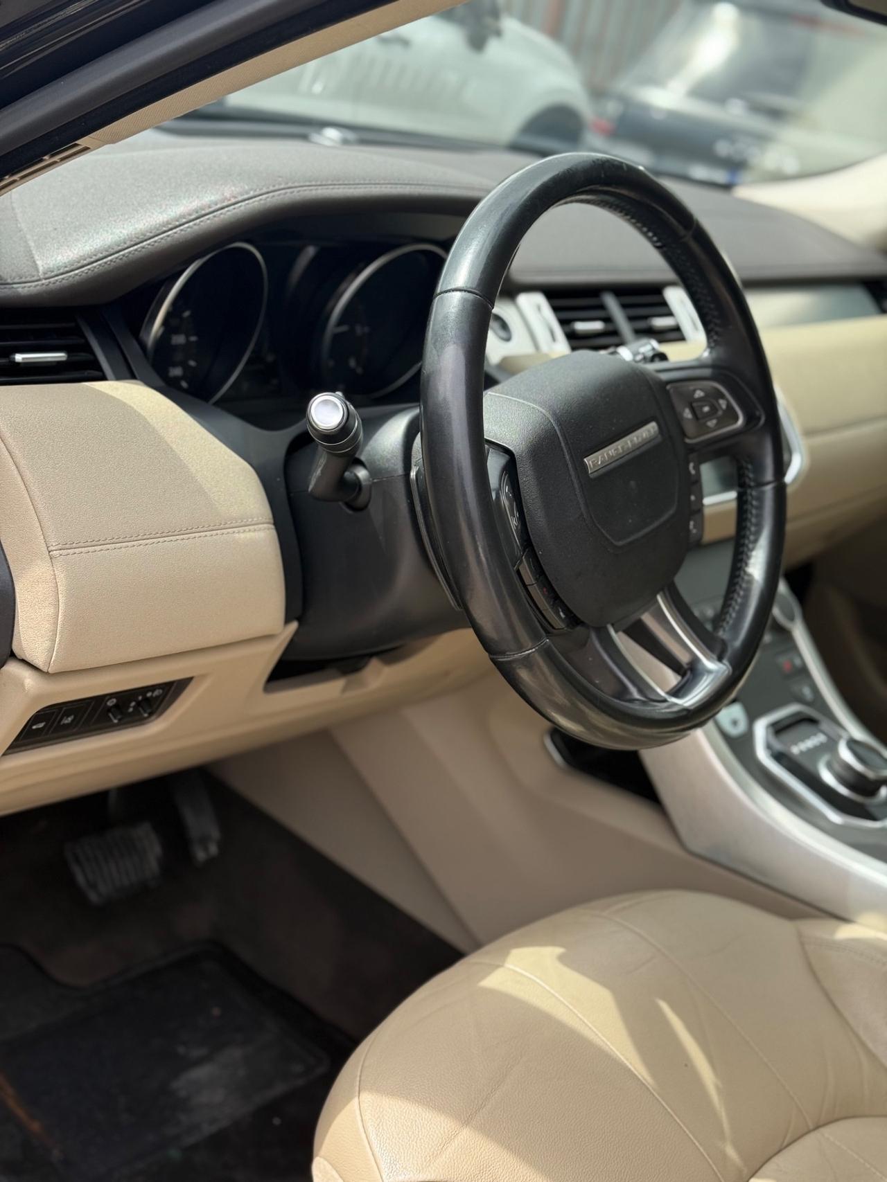 Land Rover Range Evoque 2.0 TD4 150 CV 5p. SE Dynamic