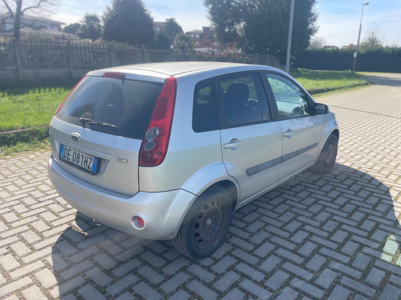 Ford Fiesta 1.4 TDCi 5p. Ghia